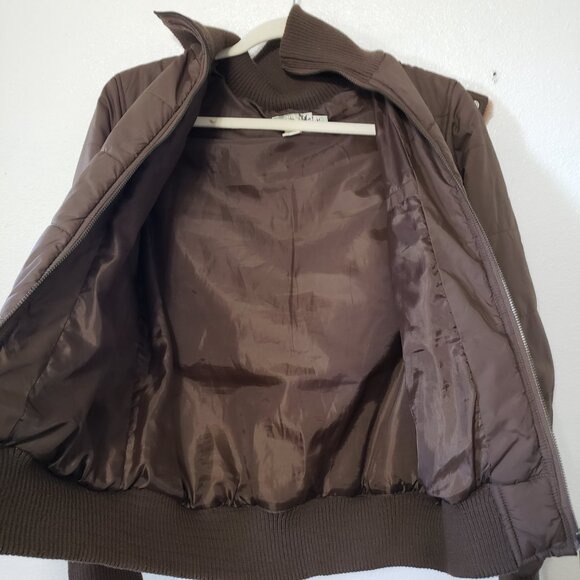 Split Jacket - Picture 4 of 12